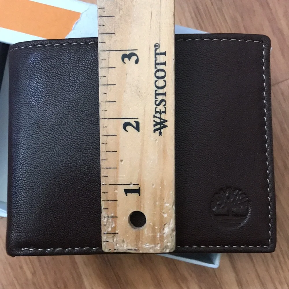 Timberland leather bi-fold wallet brown new in box